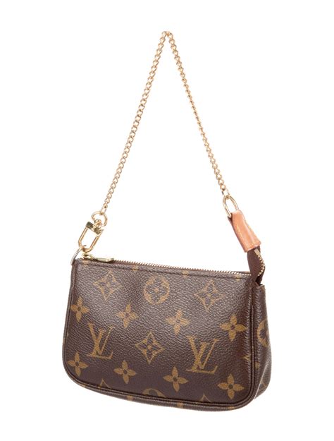 Louis Vuitton monogram mini pochette